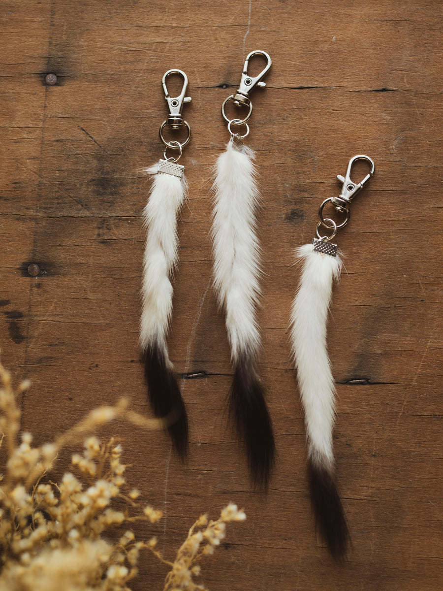 Ermine Tail Keychain, CA1512 – Black Moth