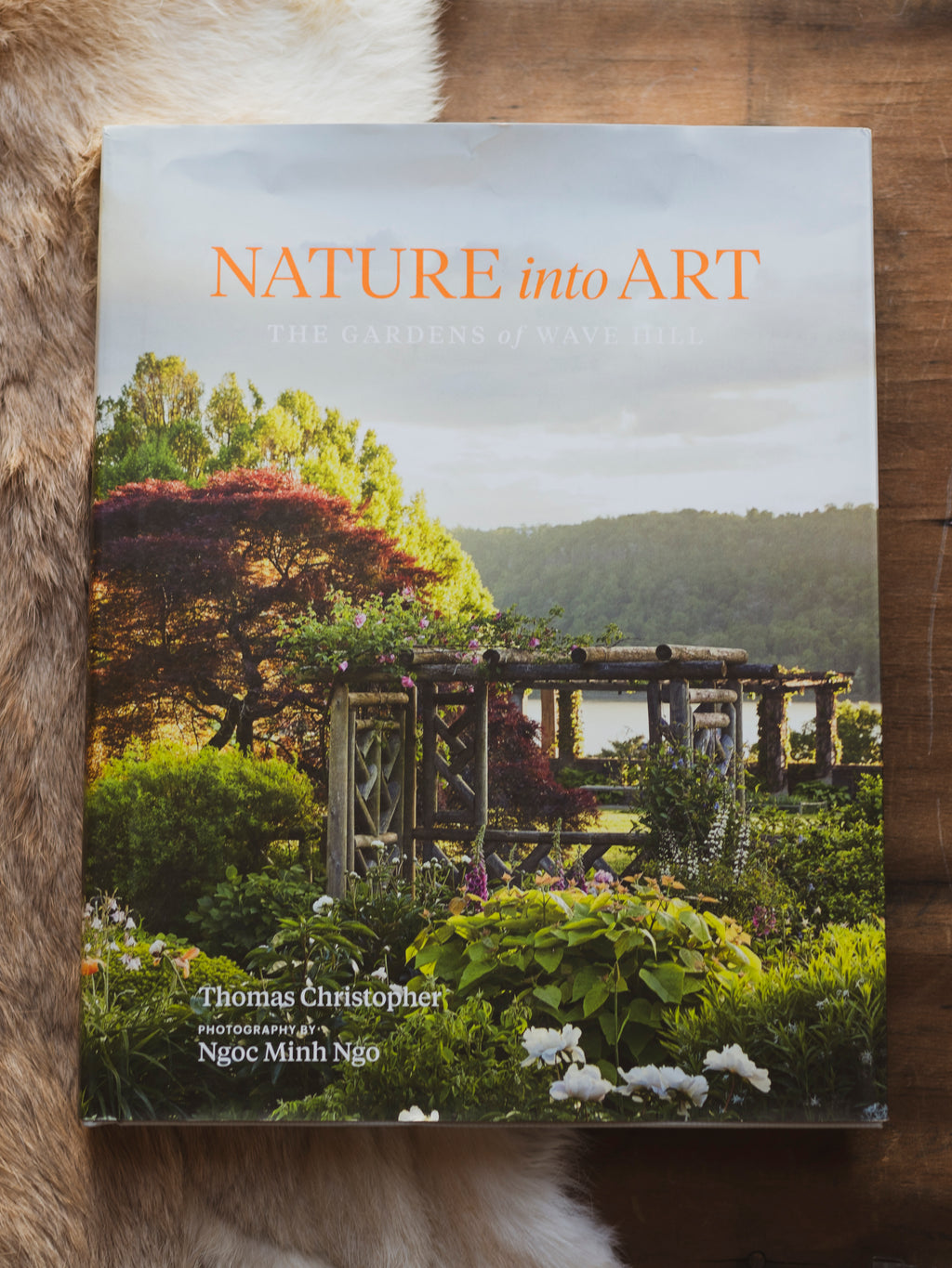 Nature Into Art: the Gardens of Wave Hill, BO004