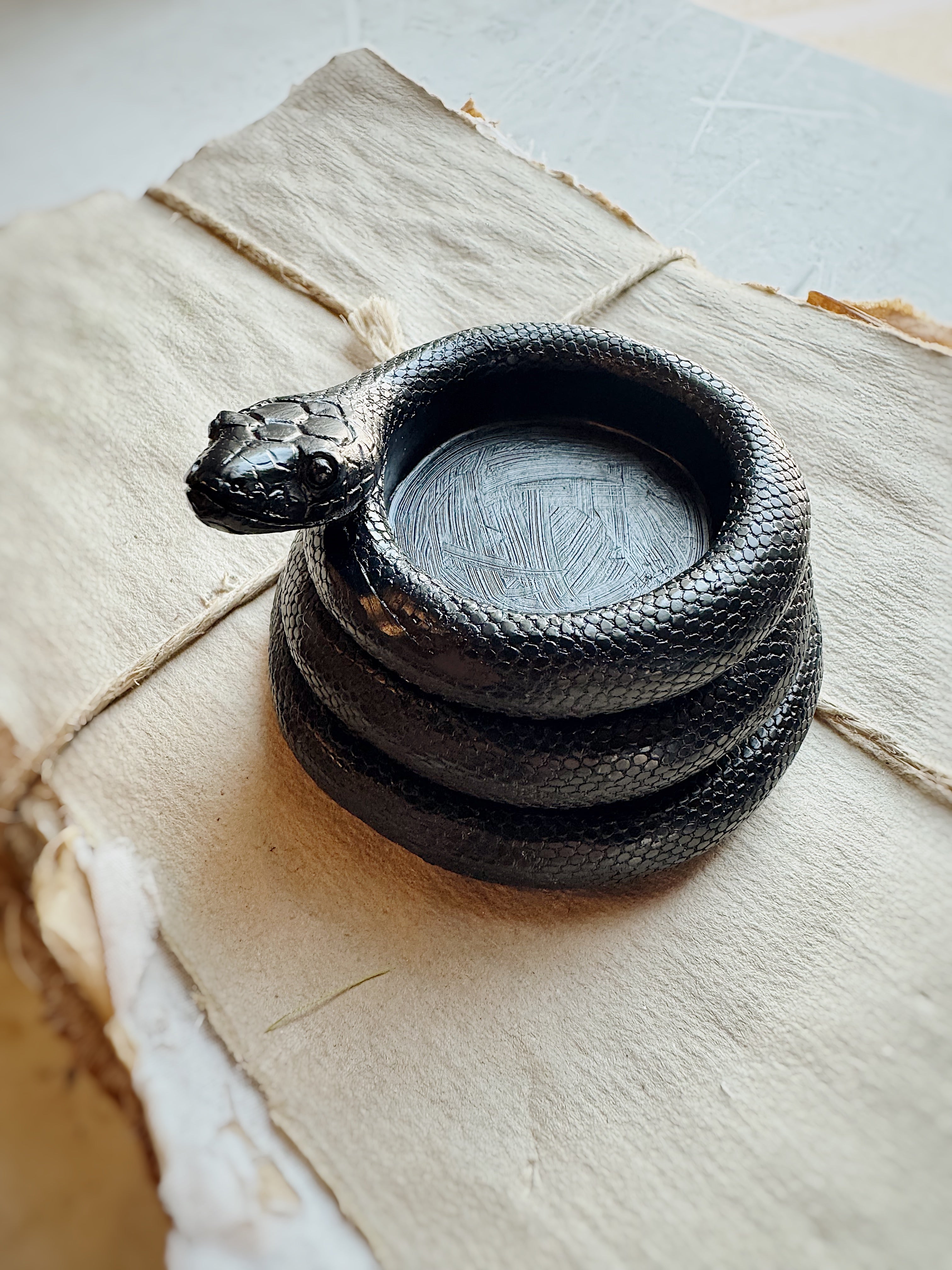 3" Black Snake Tealight Candle Holder, HD176