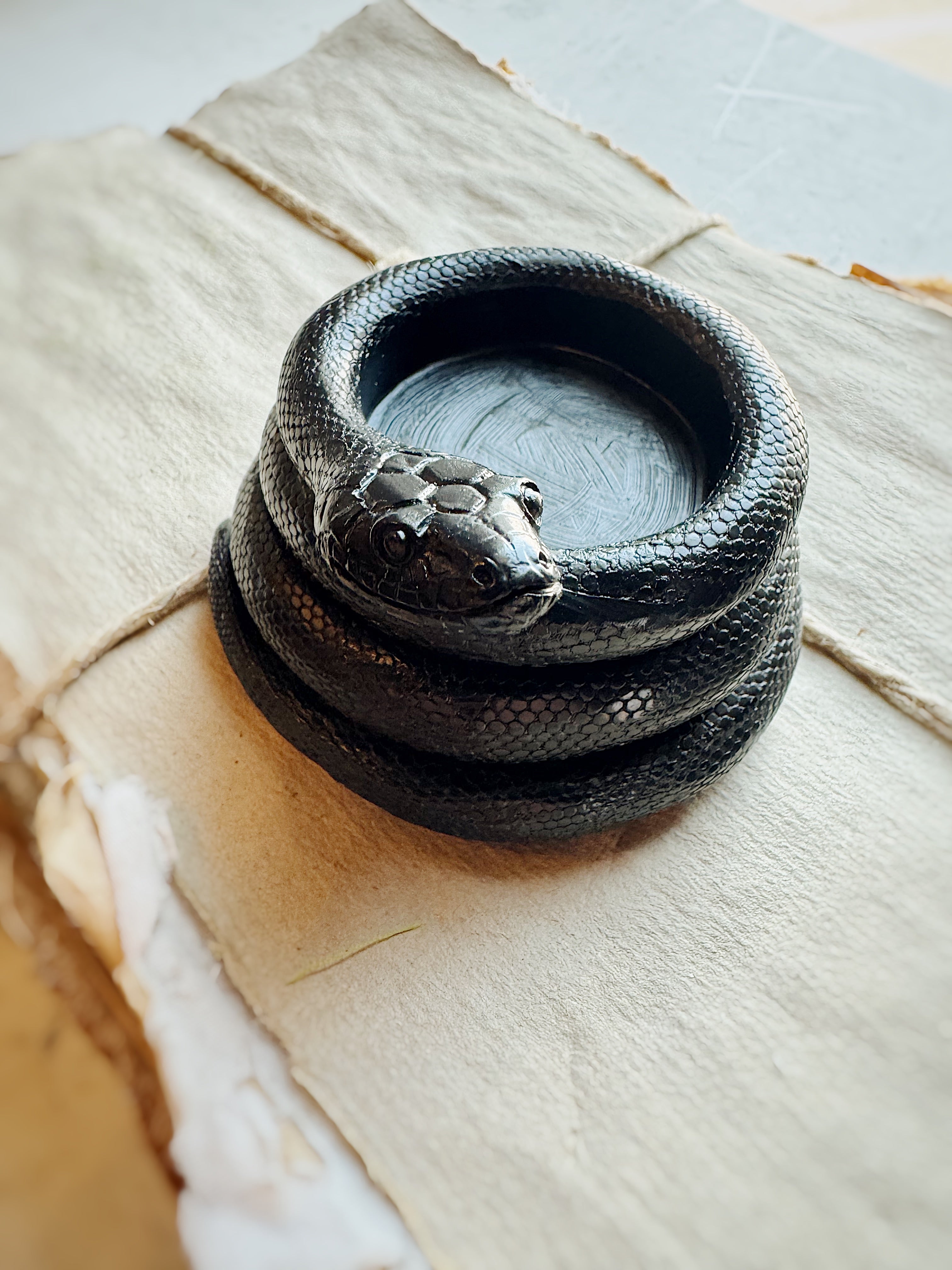 3" Black Snake Tealight Candle Holder, HD176