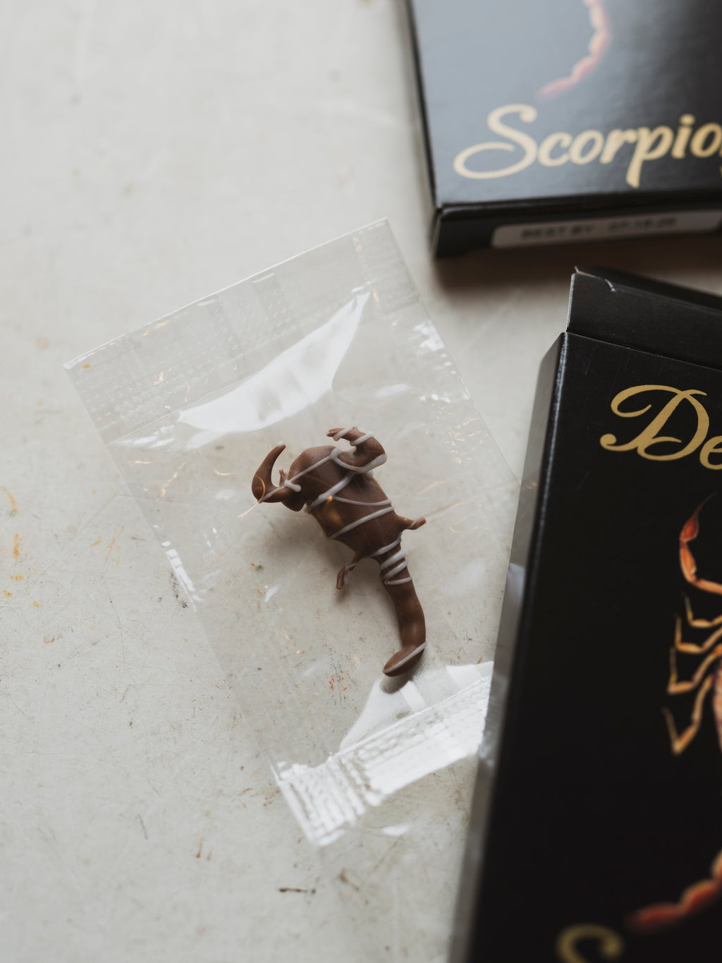 Edible Real Chocolate Dessert Scorpion, IN01