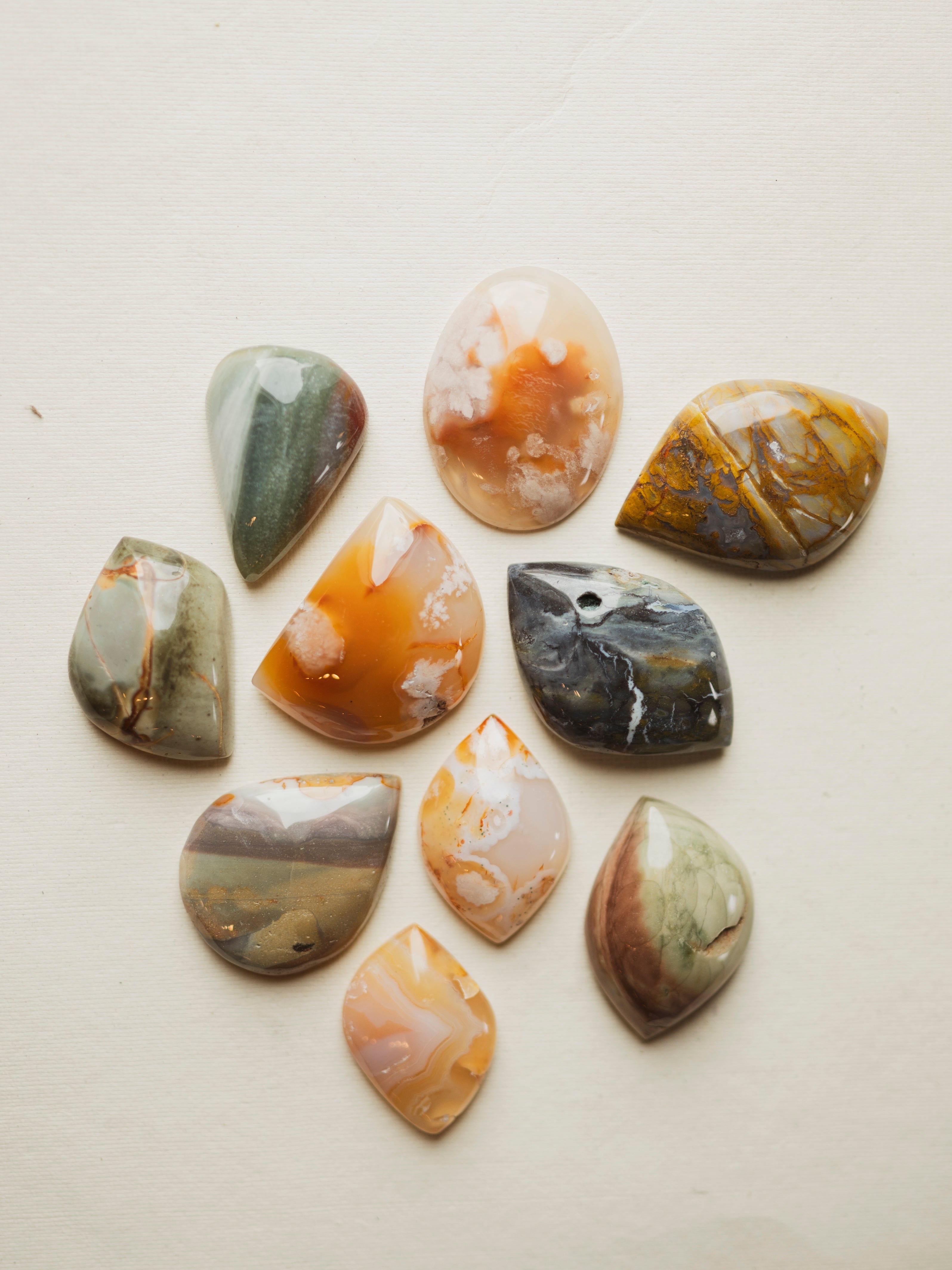 1.75-2.5" Assorted Stone Cabochon, RM2780