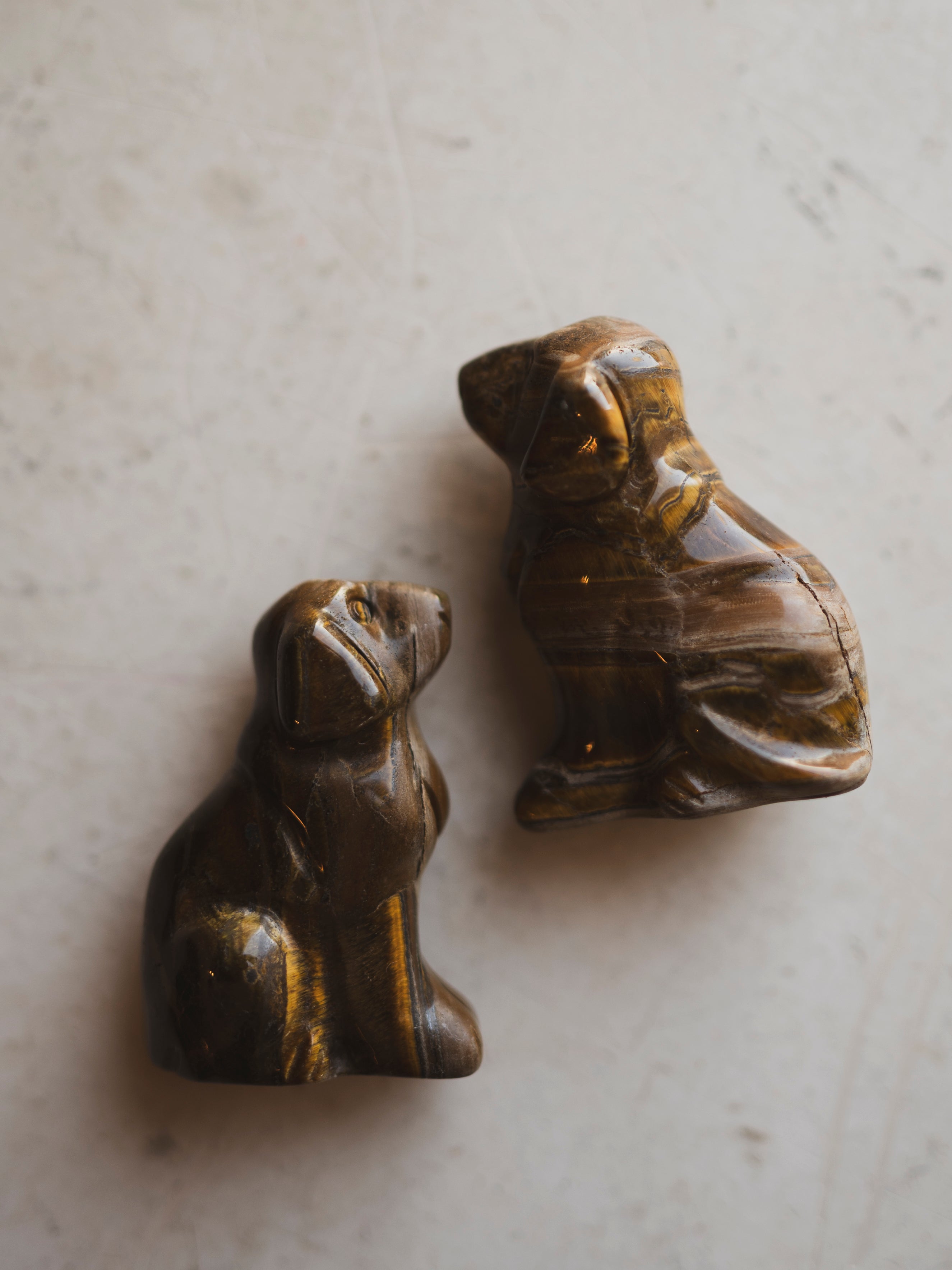 2" Carved Crystal Dog, RM1553