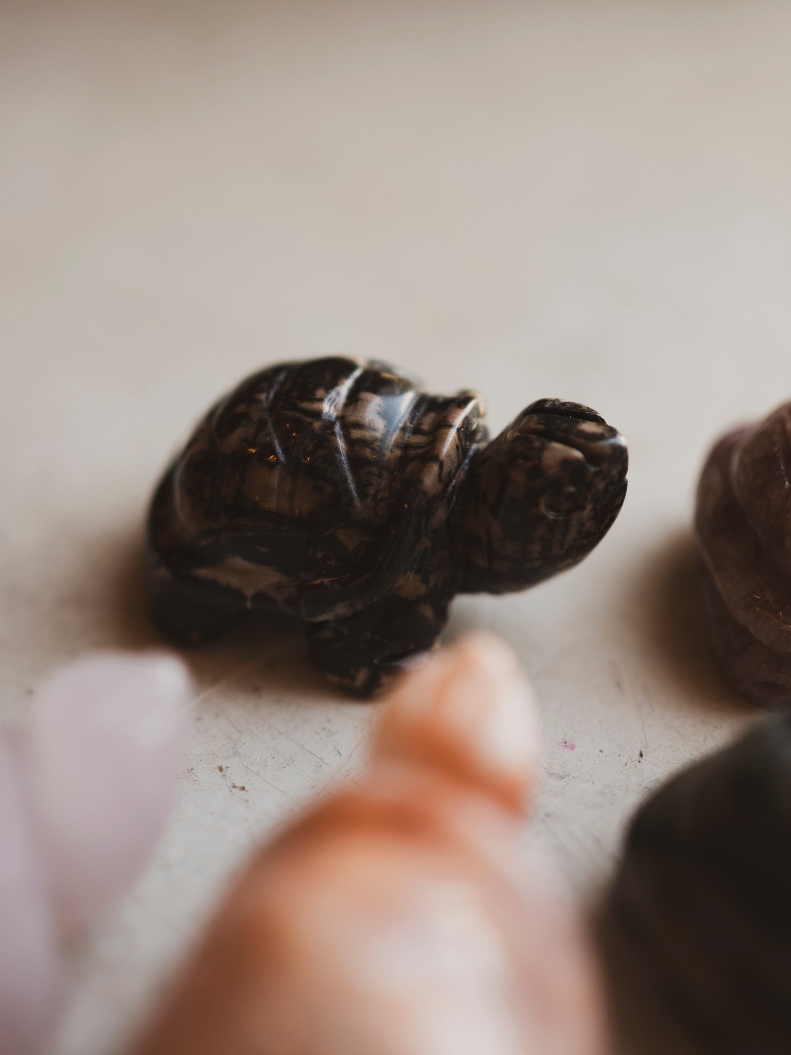 1.75" Assorted Carved Crystal Tortoise, RM1556