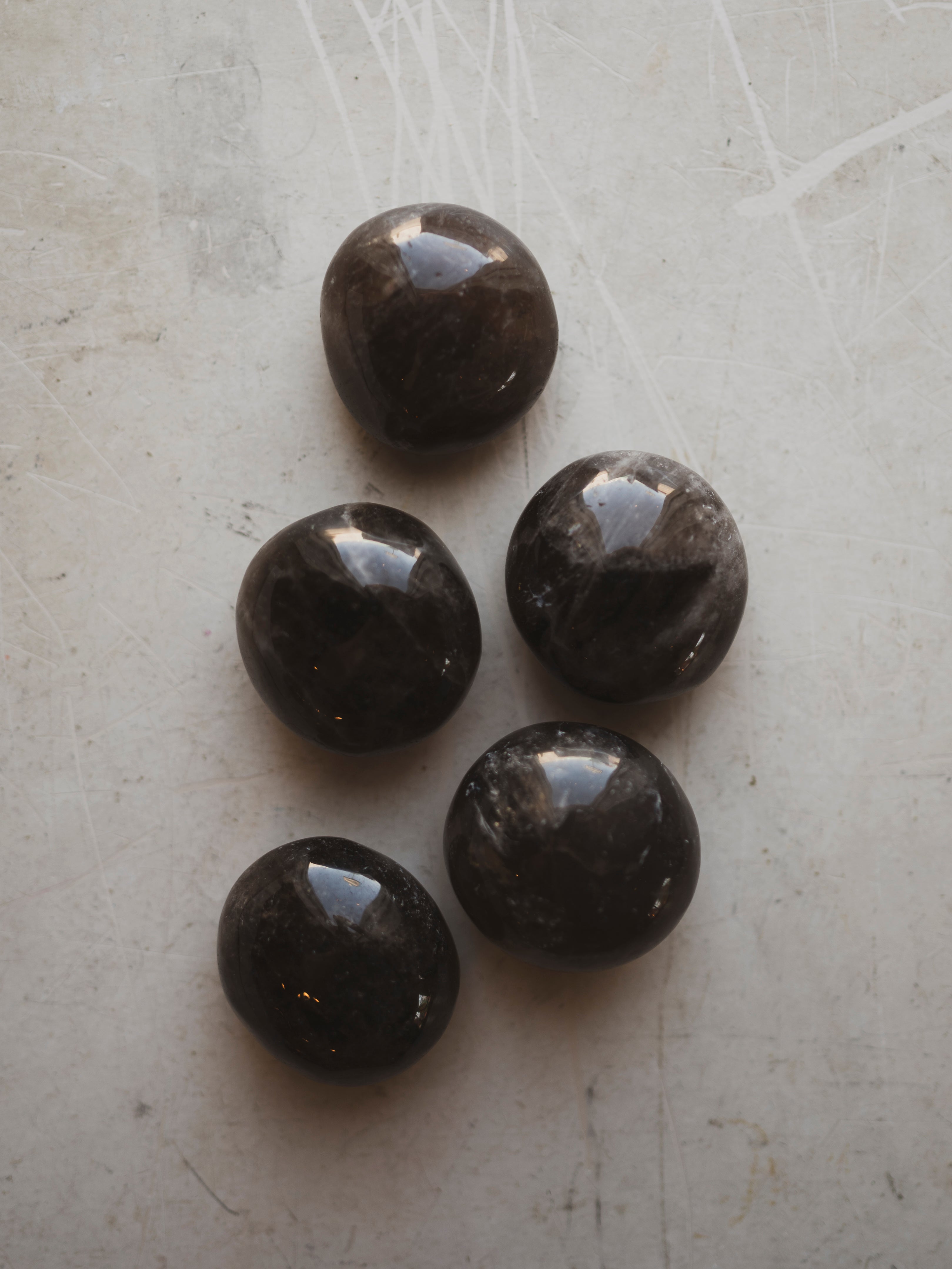 1.25" Smoky Quartz Palmstone, RM141