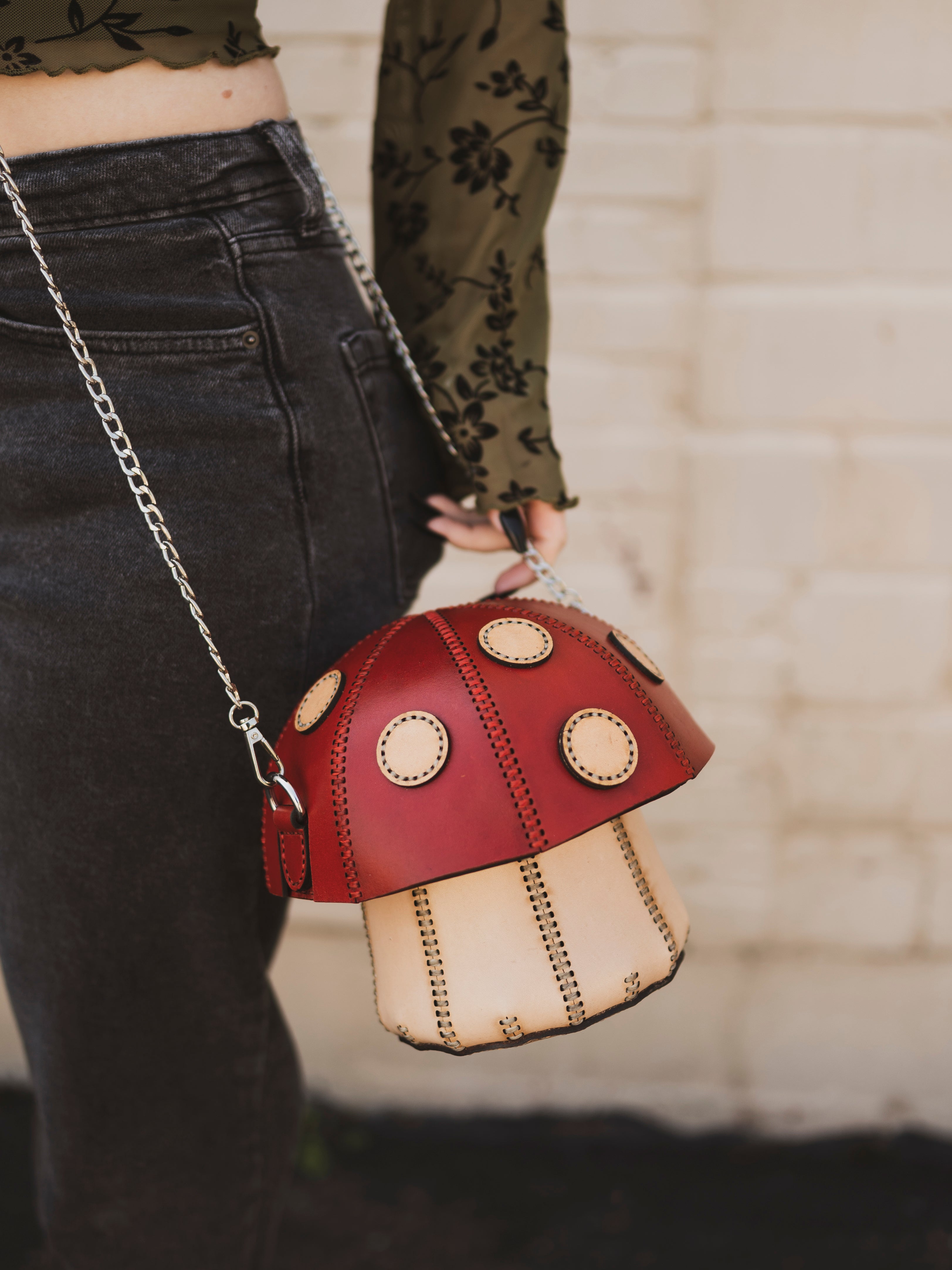 7" Leather Mushroom Purse, CO97