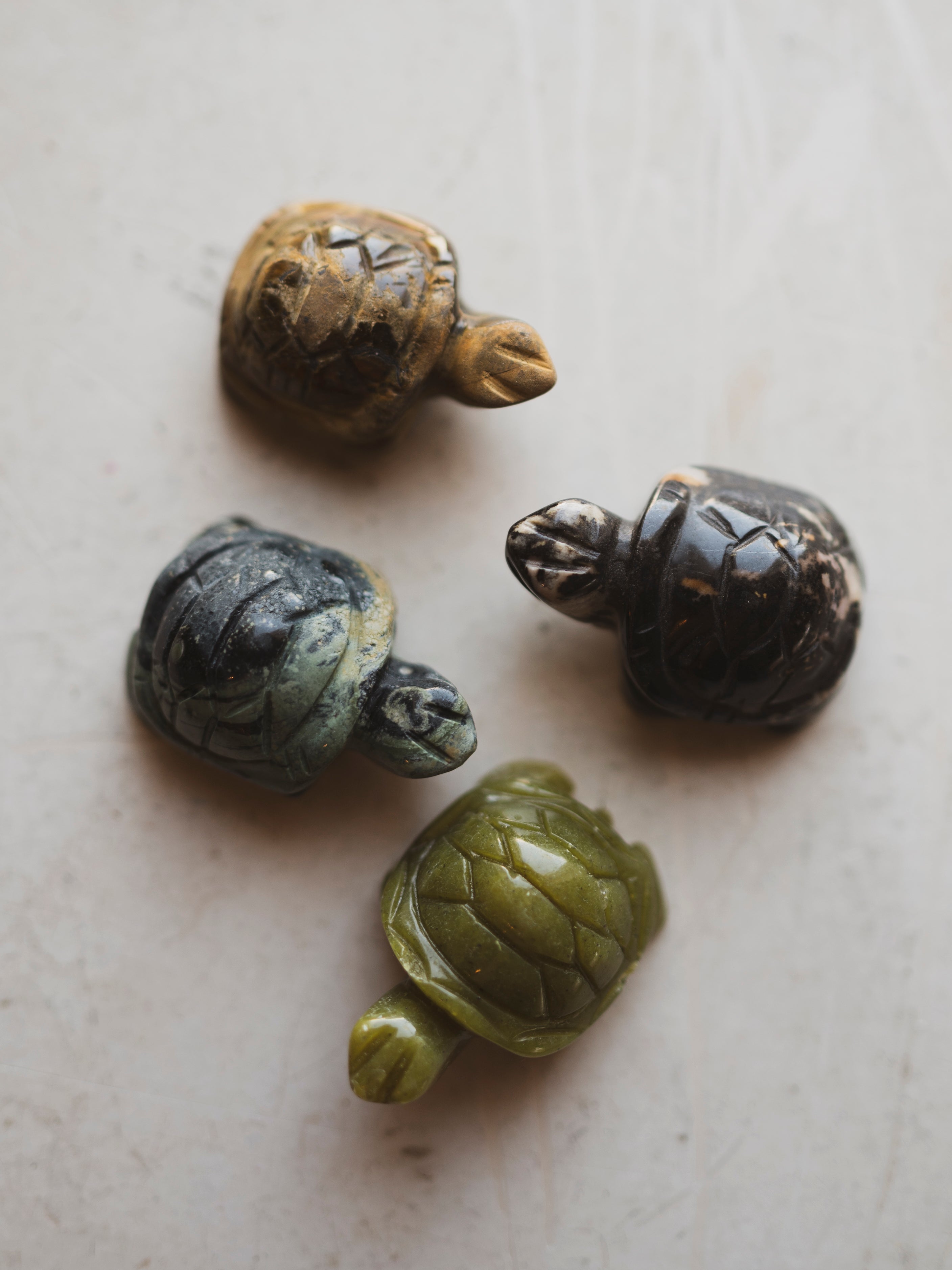1.5" Assorted Carved Crystal Tortoise, RM1562
