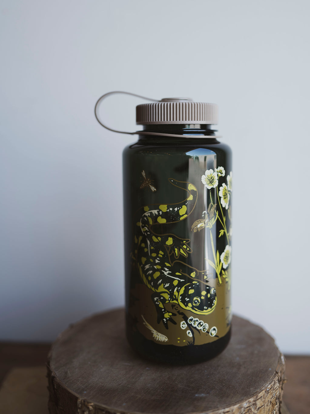 Bat and Lizard 32oz Water Bottle, HD272