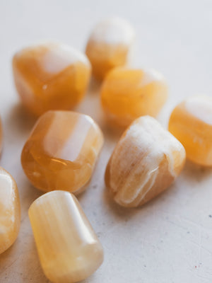 .5-1" Honey Calcite, RM971