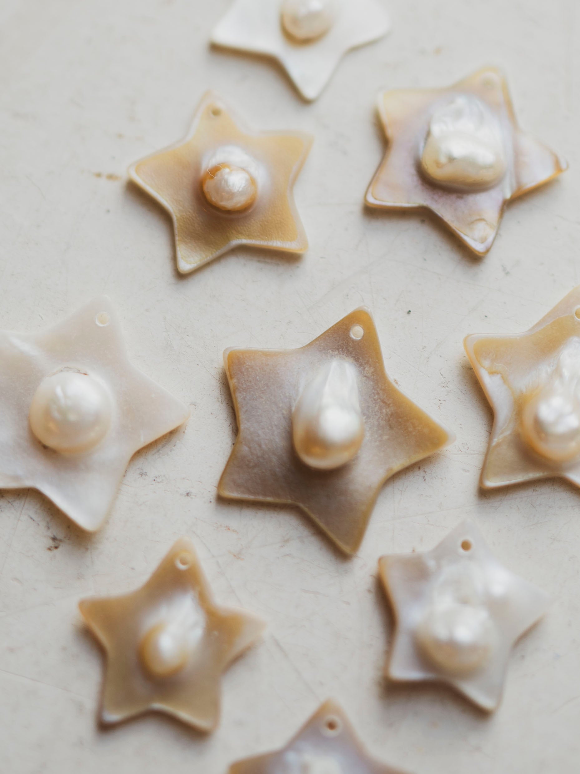 1.75" Carved Blister Pearl Star, NA504