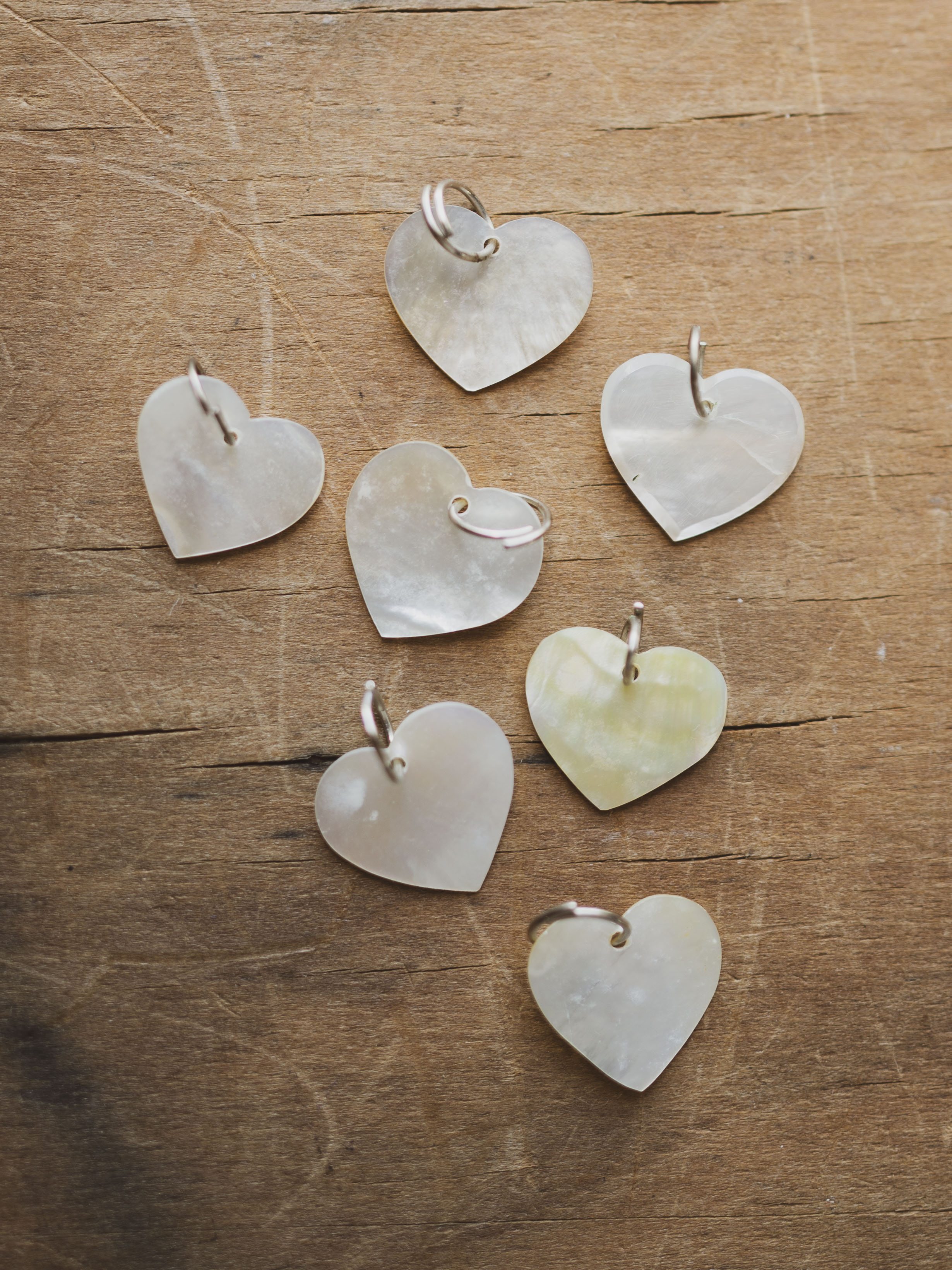 Mother of Pearl Heart Pendant, CA1378