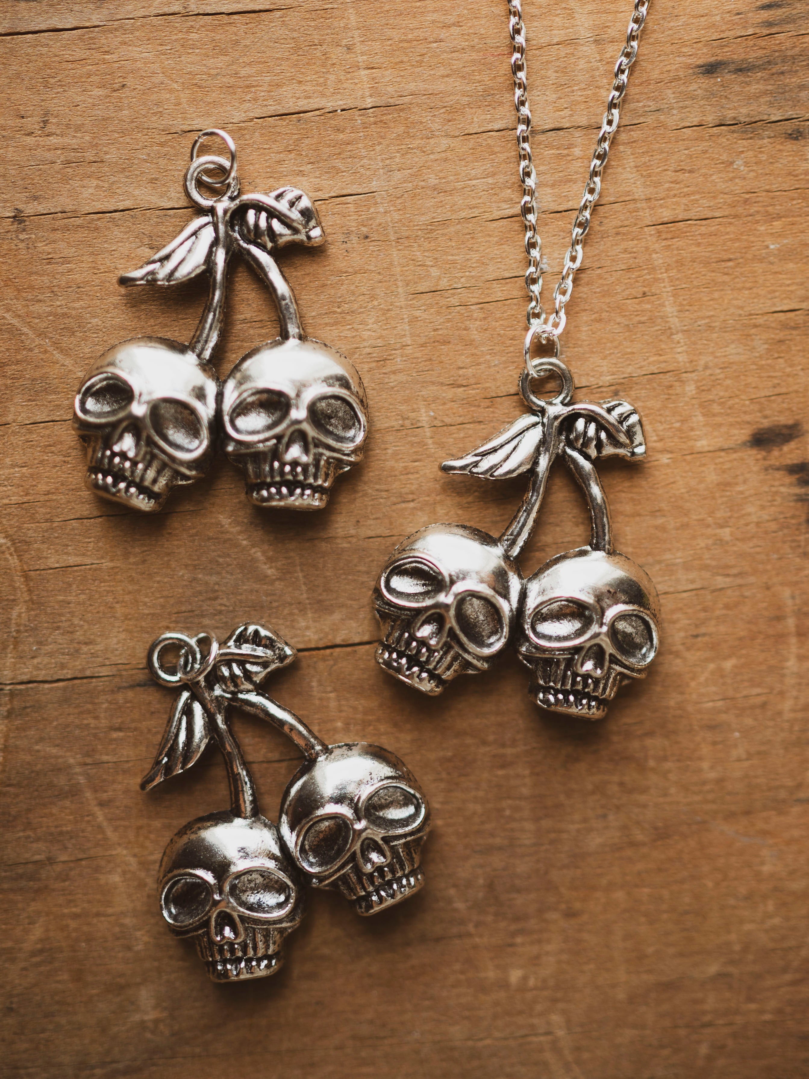 Double Skull Cherry Pendant, CA1374