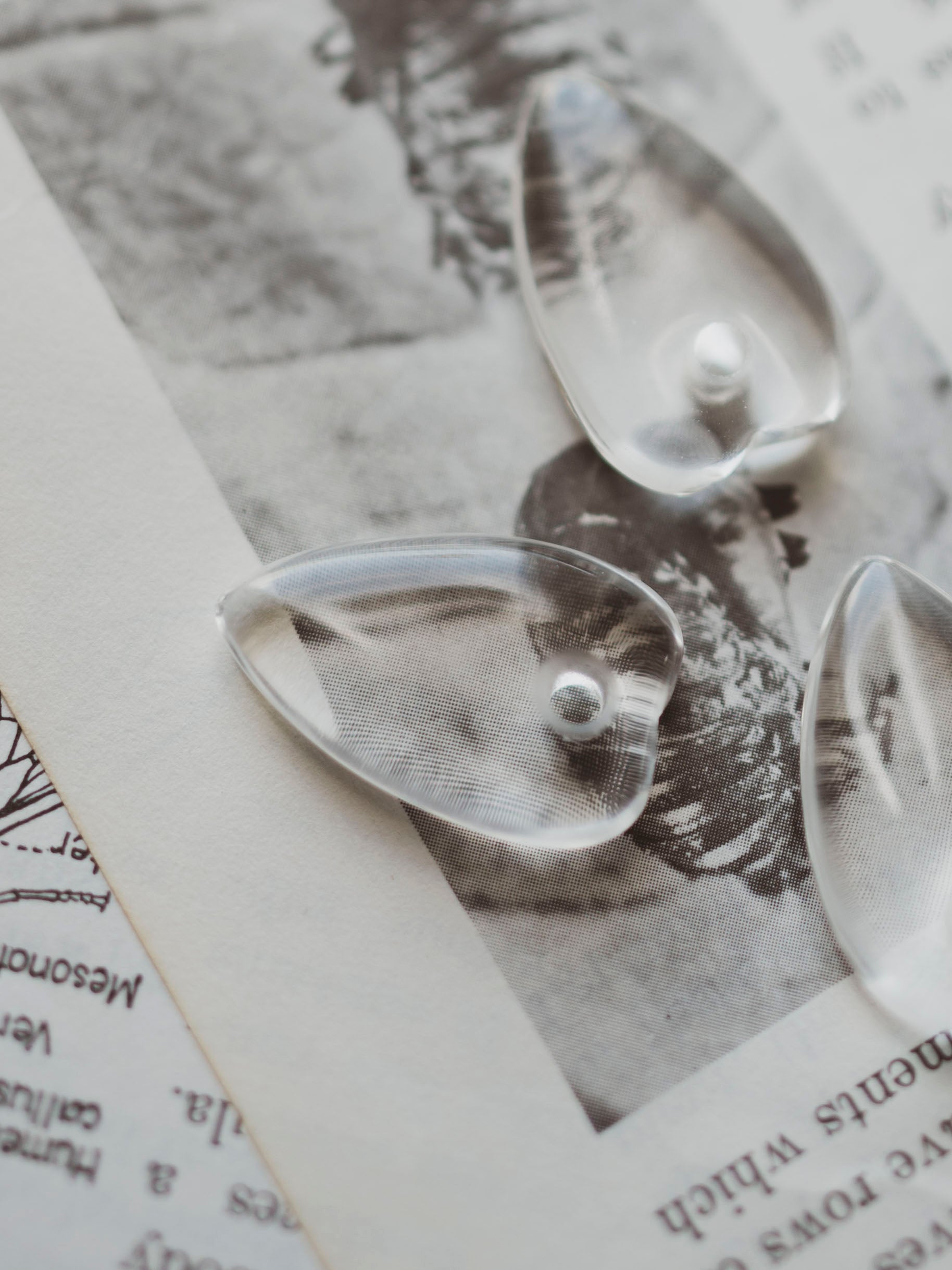 1" Carved Clear Quartz Planchette, RM3077