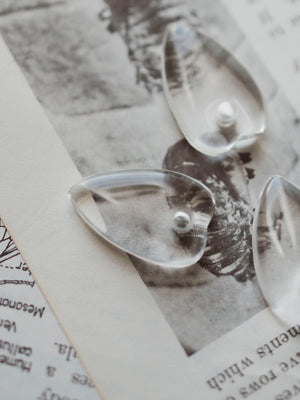 1" Carved Clear Quartz Planchette, RM3077