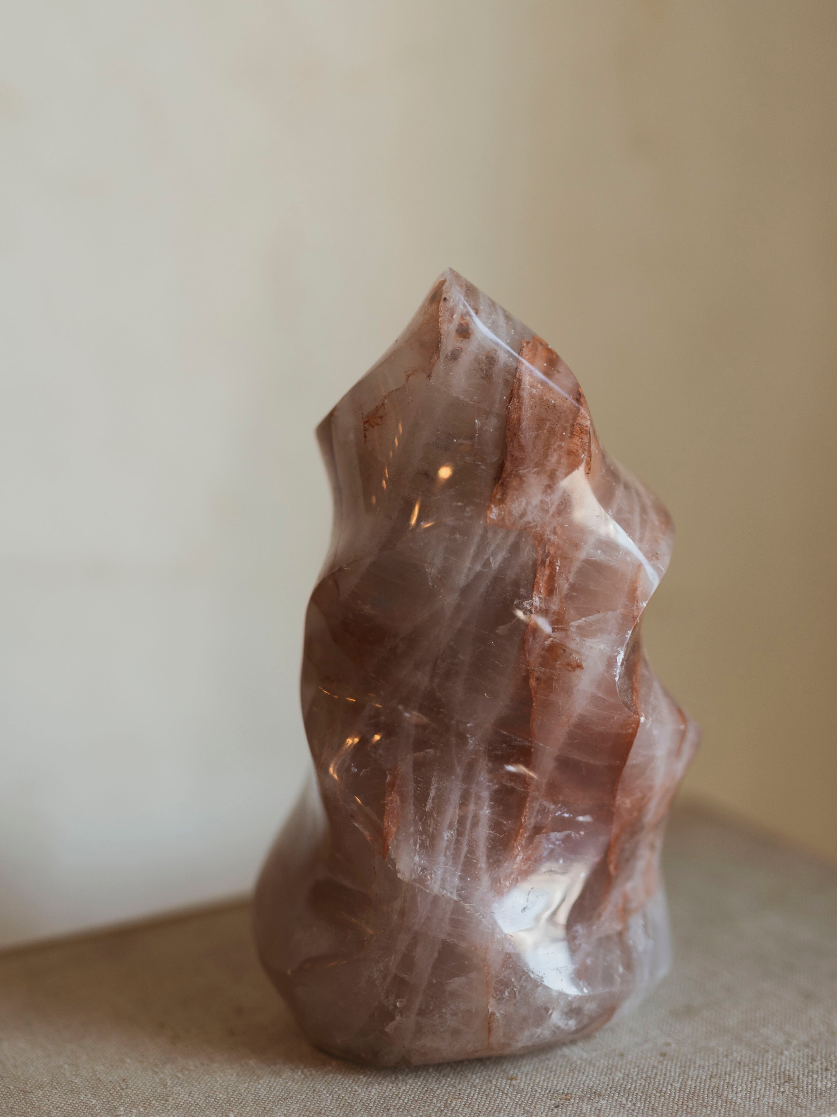 5.75" Fire Quartz Flame Cut, RM3085