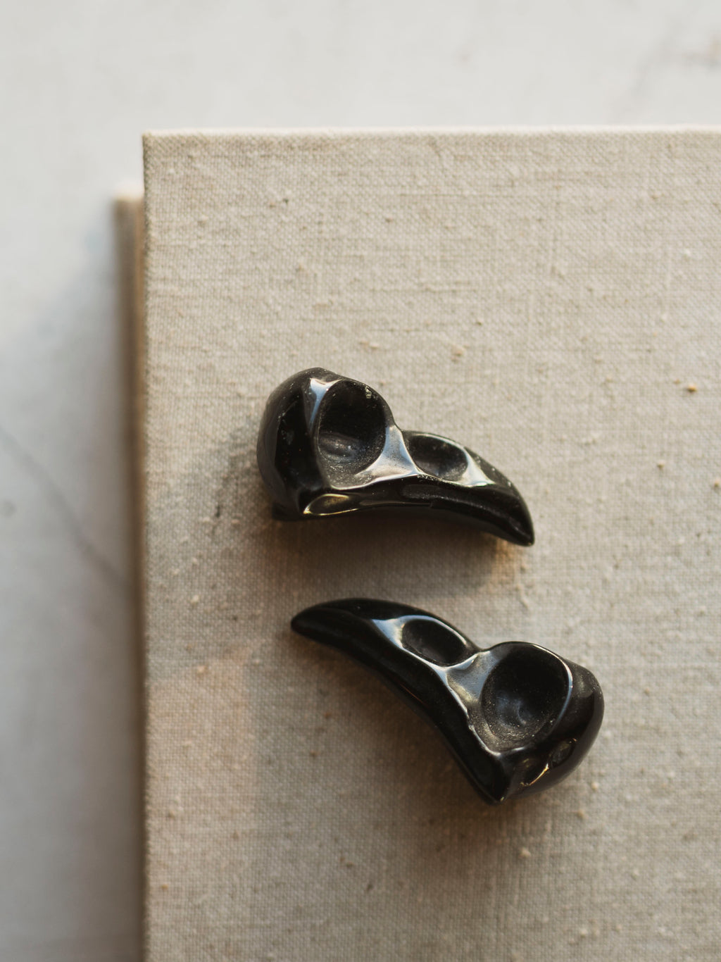 Carved Black Obsidian Raven Skull, RM1338