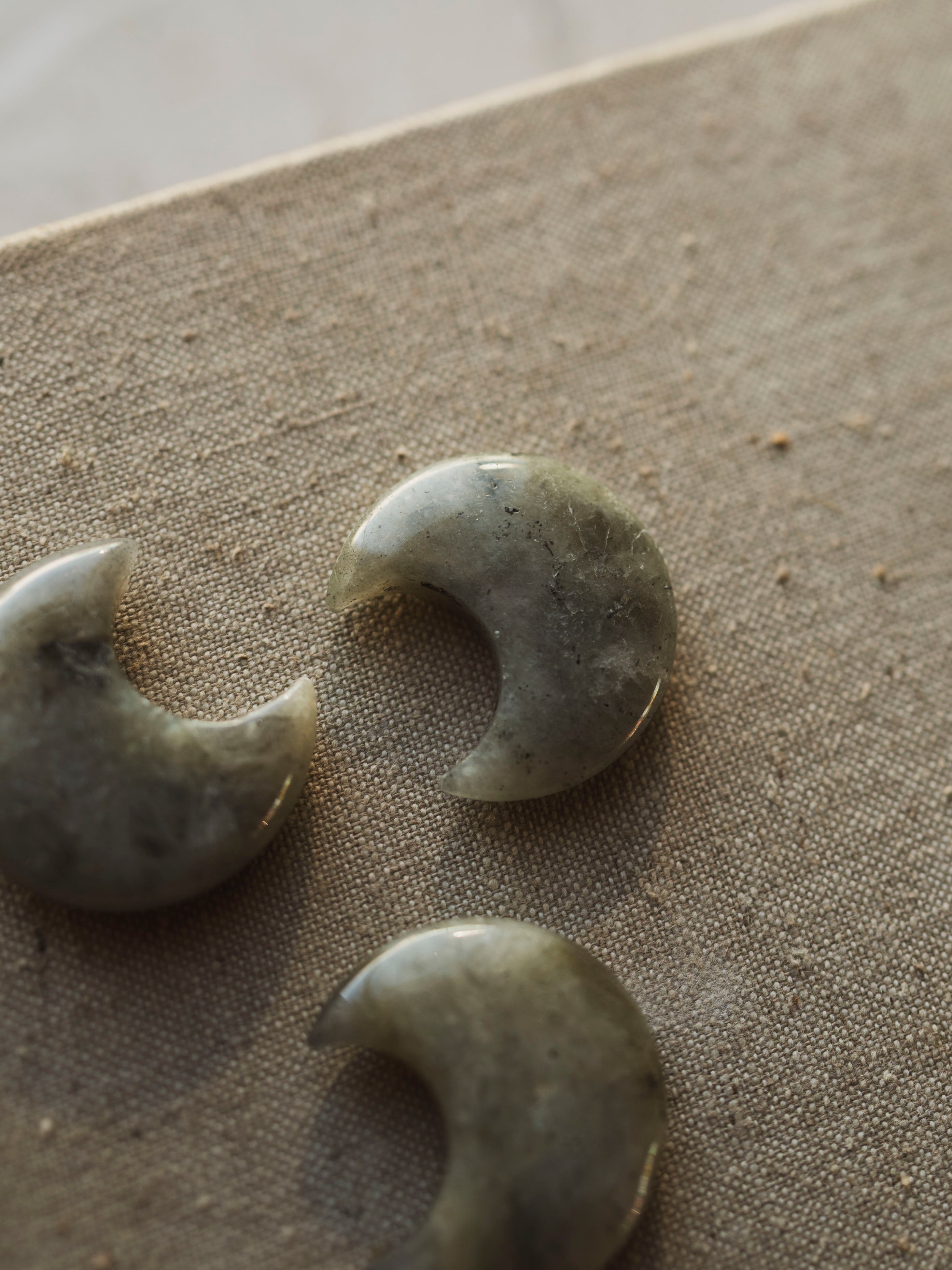 Carved Labradorite Moon, RM1346