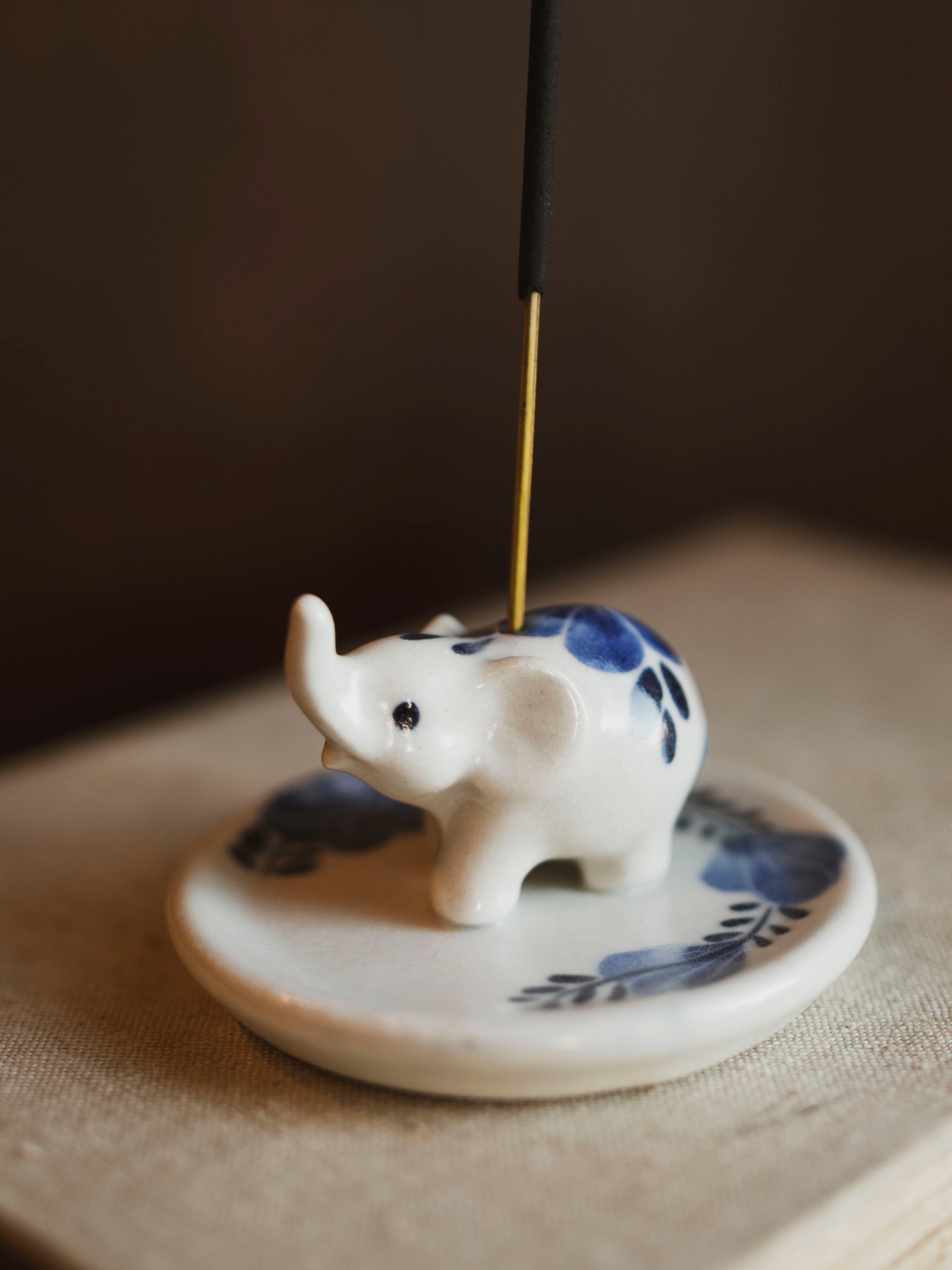 Elephant on Plate Incense Holder, HD302