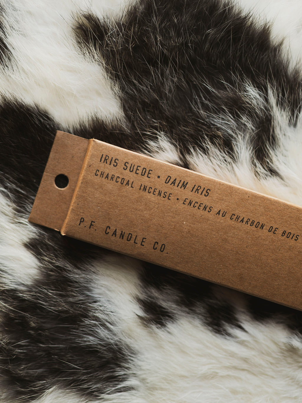 Iris Suede Incense, Pack of 15, HD250