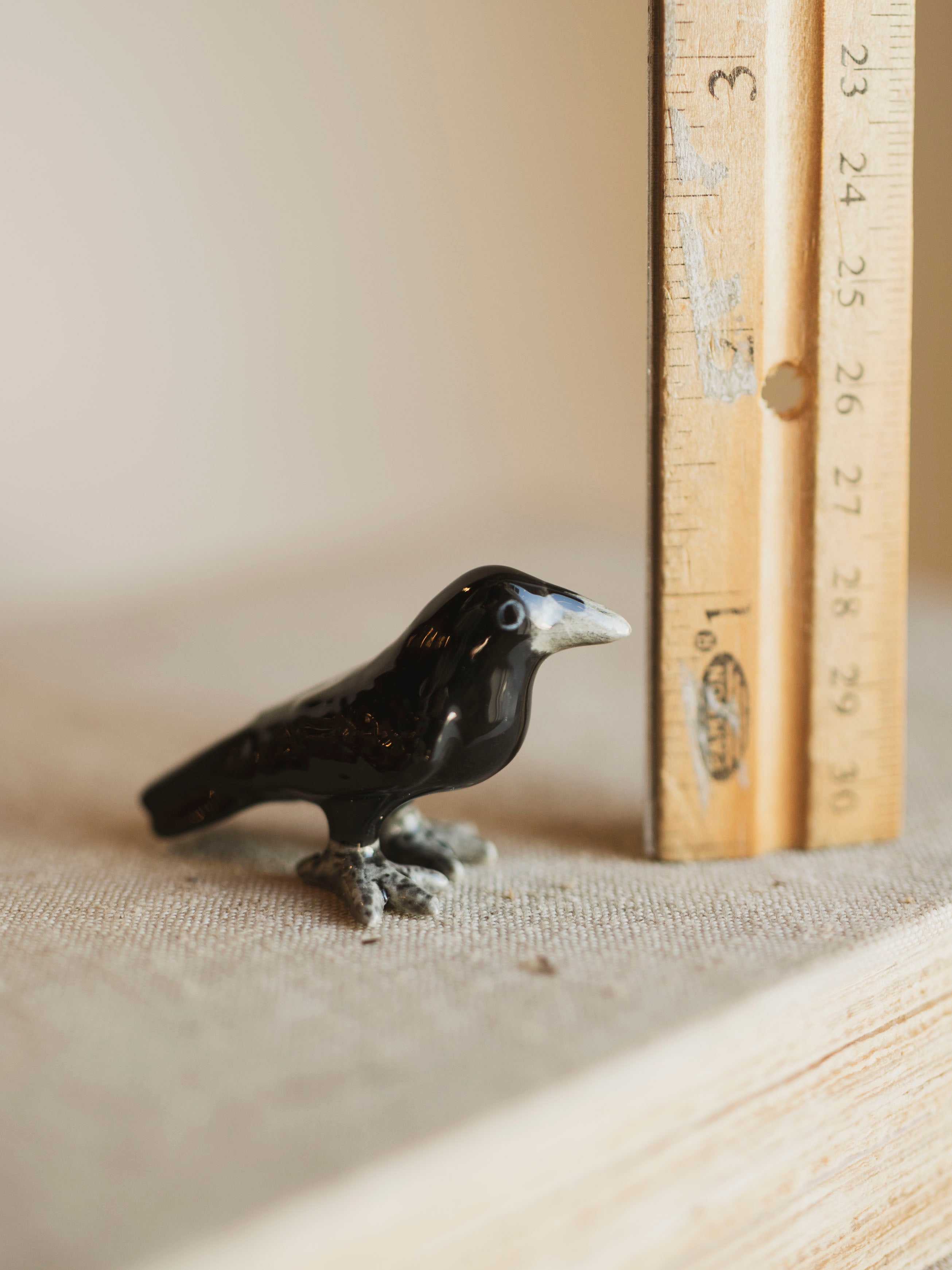 Mini Porcelain Raven, CA1376