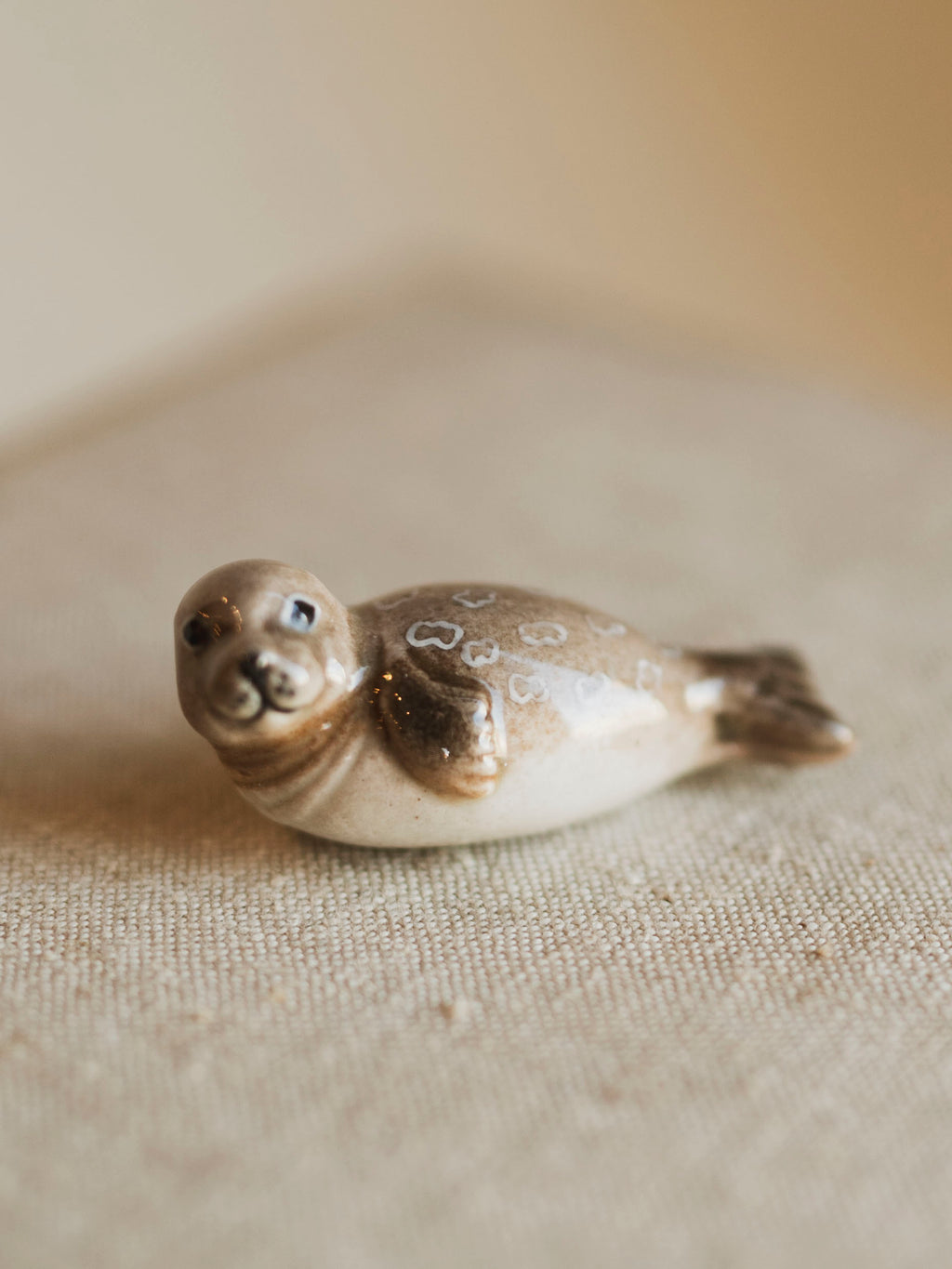 Mini Porcelain Ringed Seal, CA1380