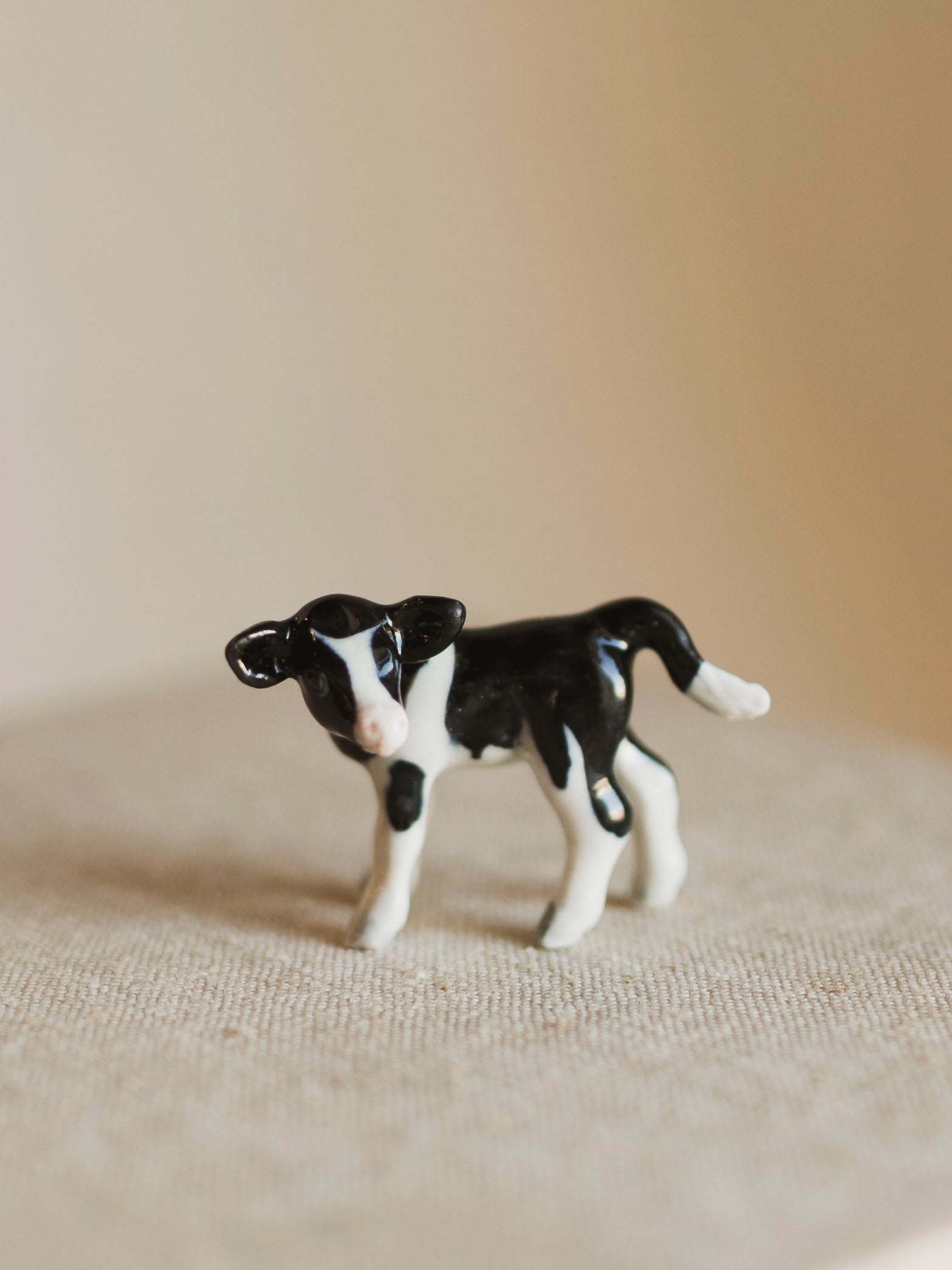 Mini Porcelain Calf, CA1377