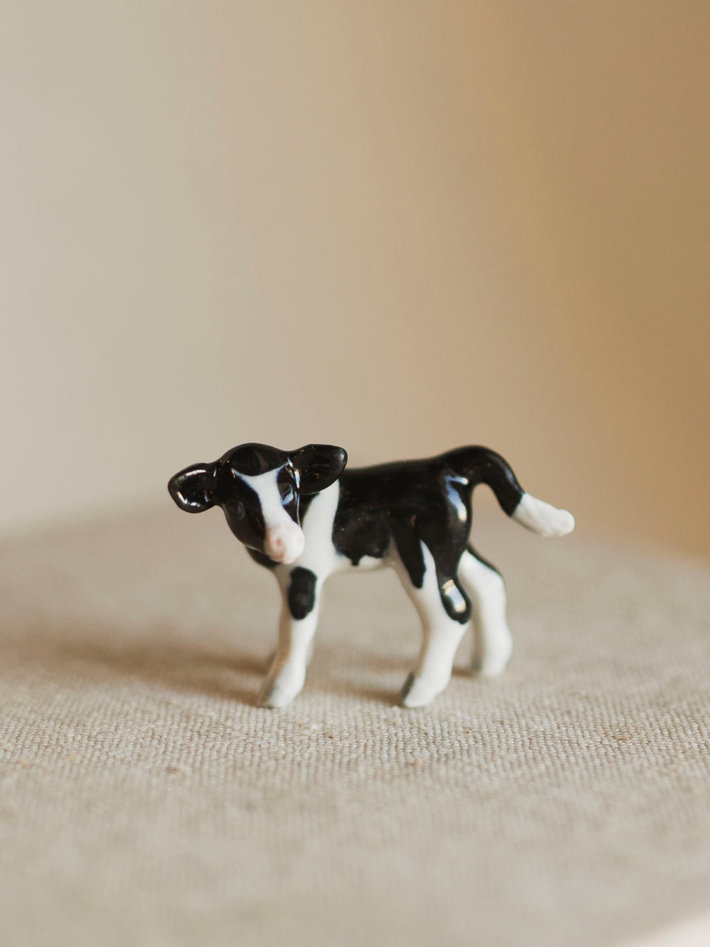 Mini Porcelain Calf, CA1377