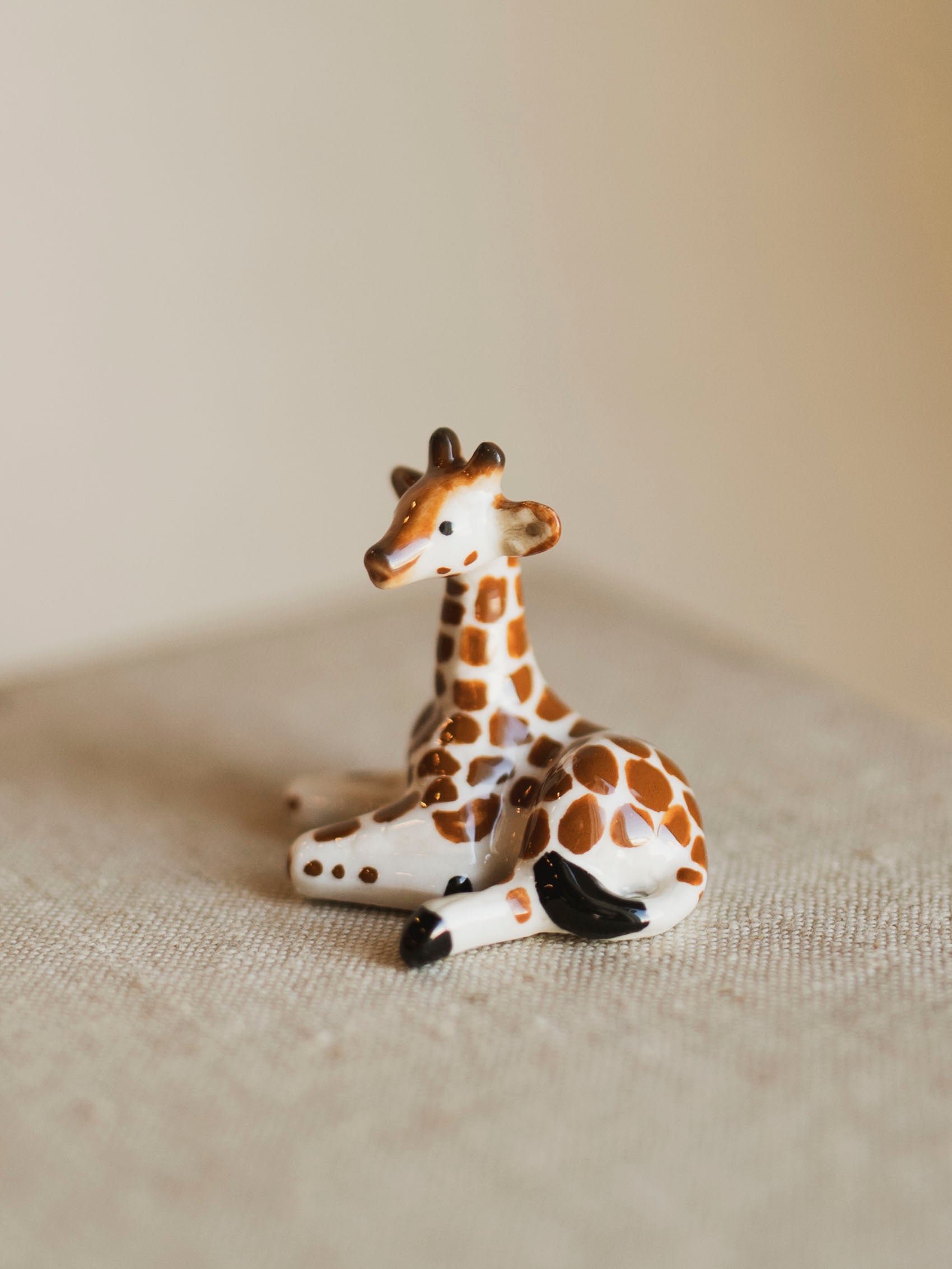 Mini Porcelain Giraffe Calf, CA1373