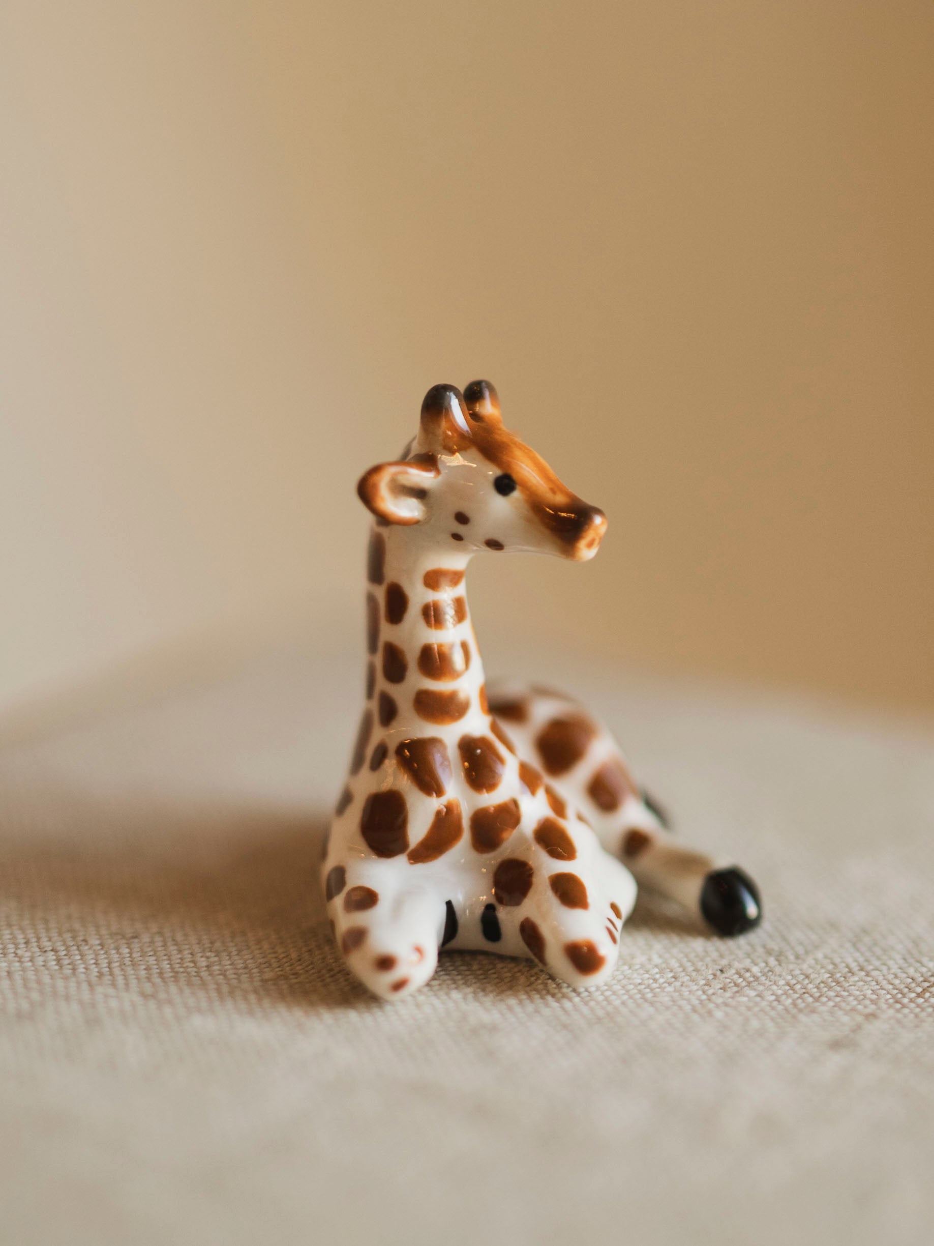 Mini Porcelain Giraffe Calf, CA1373