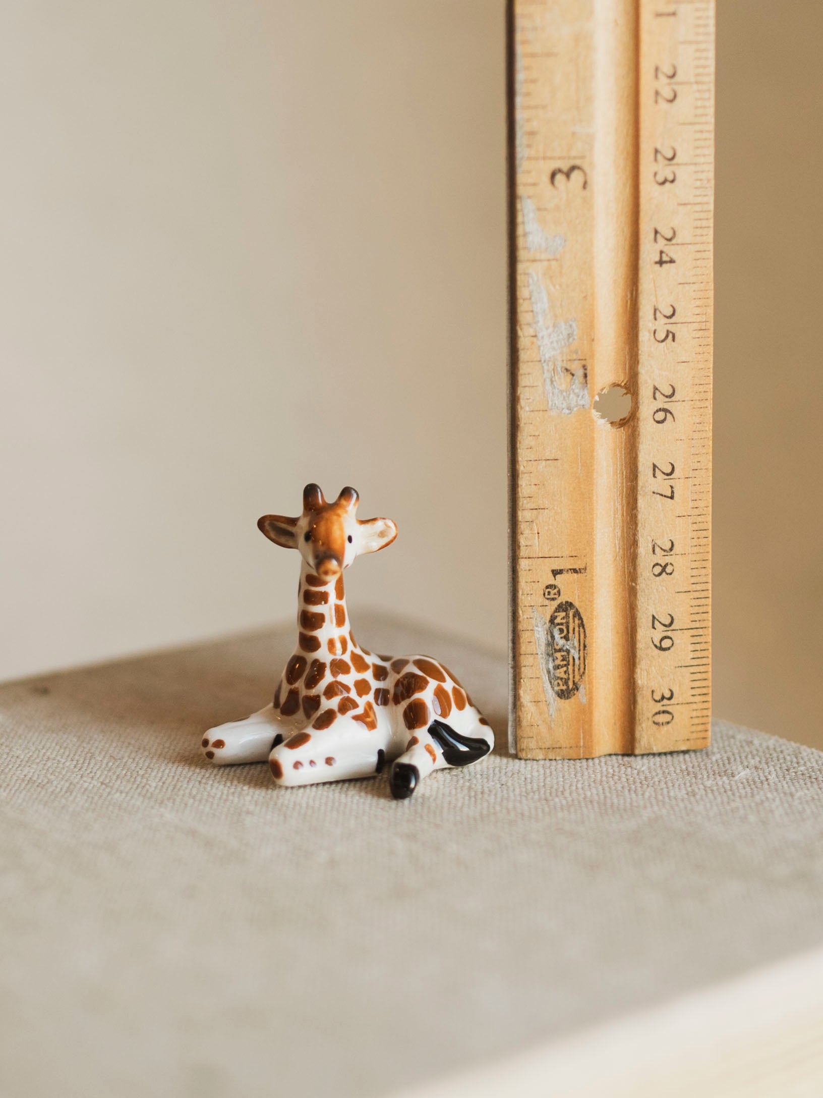 Mini Porcelain Giraffe Calf, CA1373