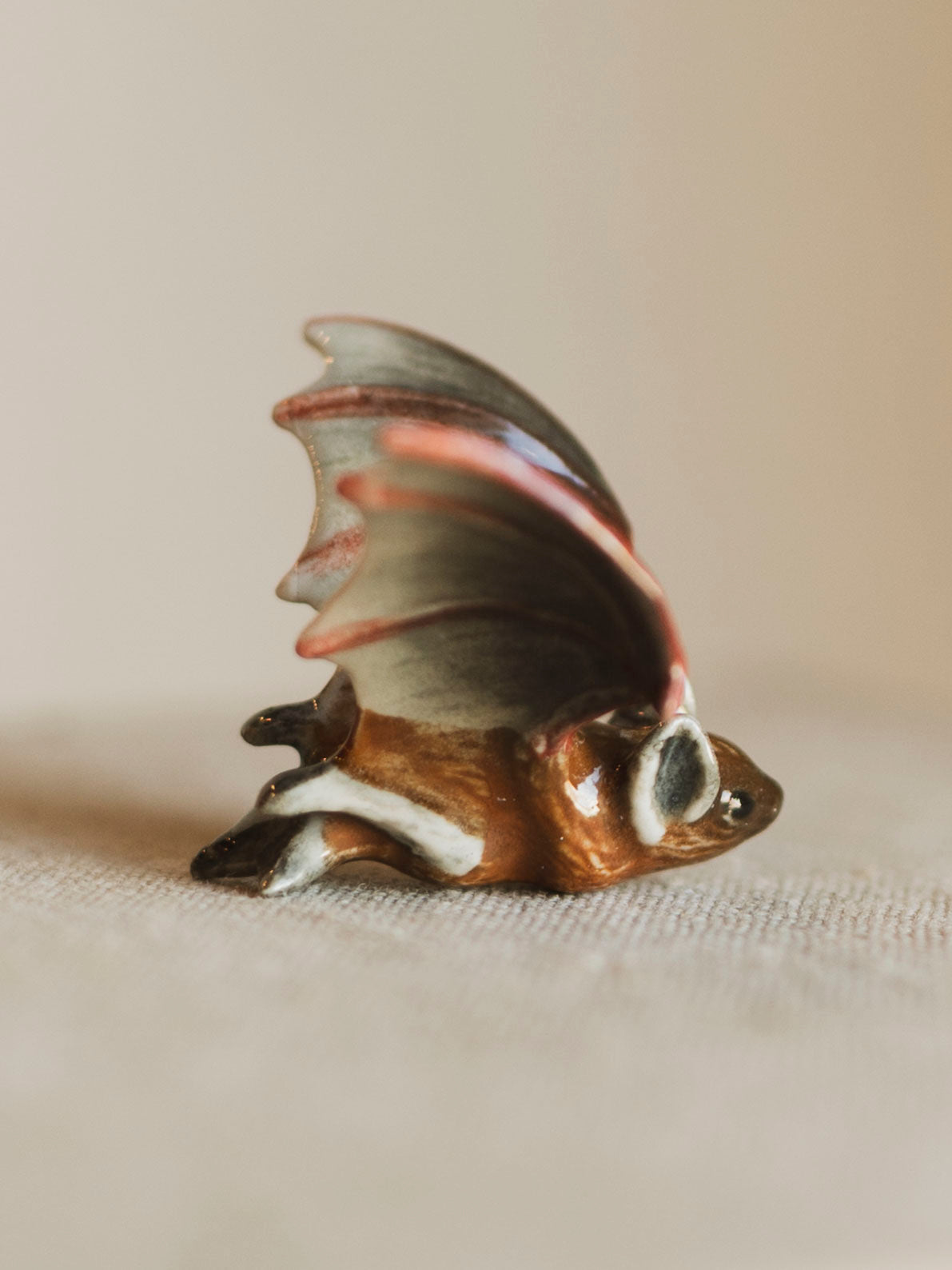 Mini Porcelain Cave Bat, CA1381