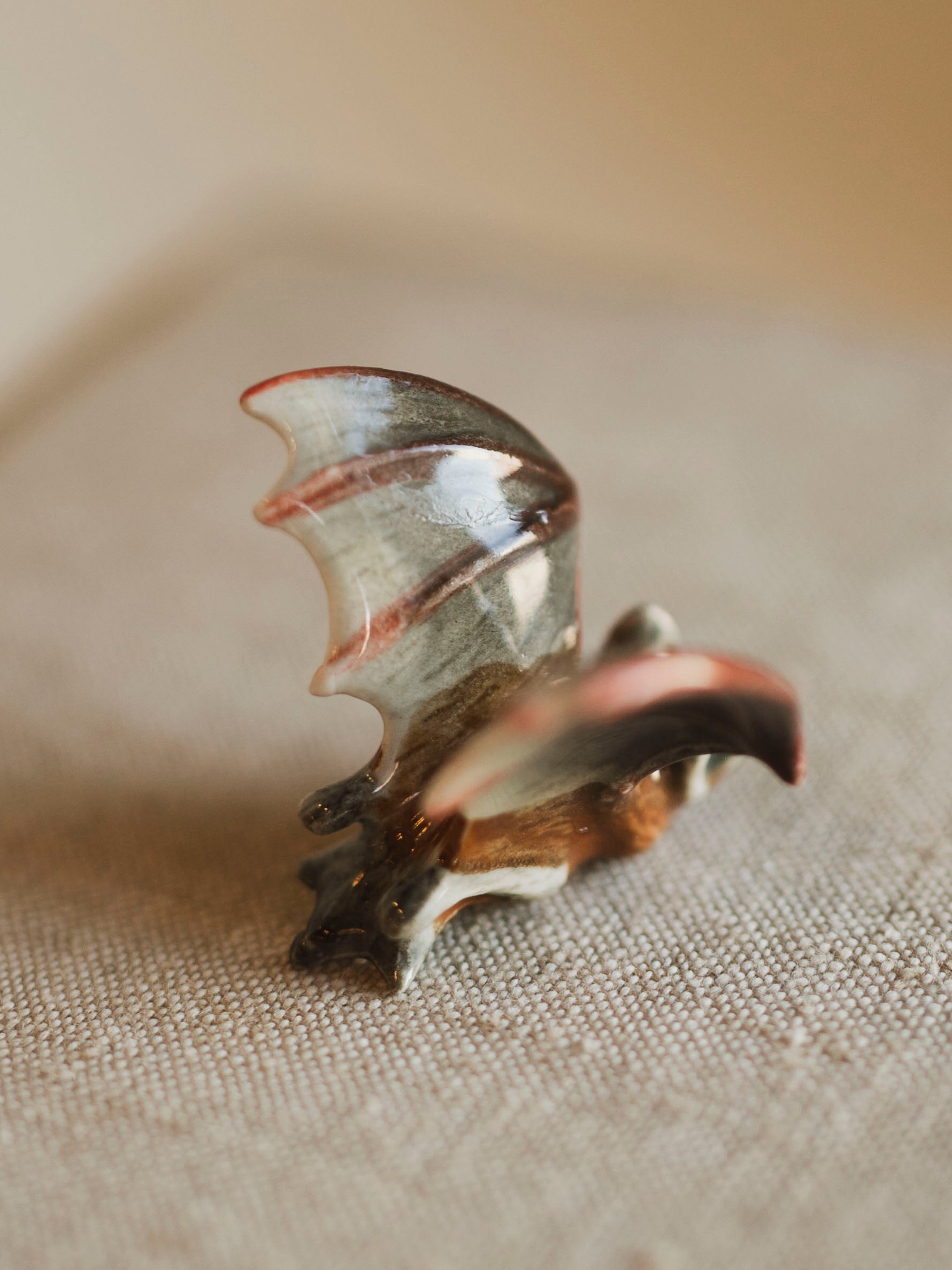 Mini Porcelain Cave Bat, CA1381