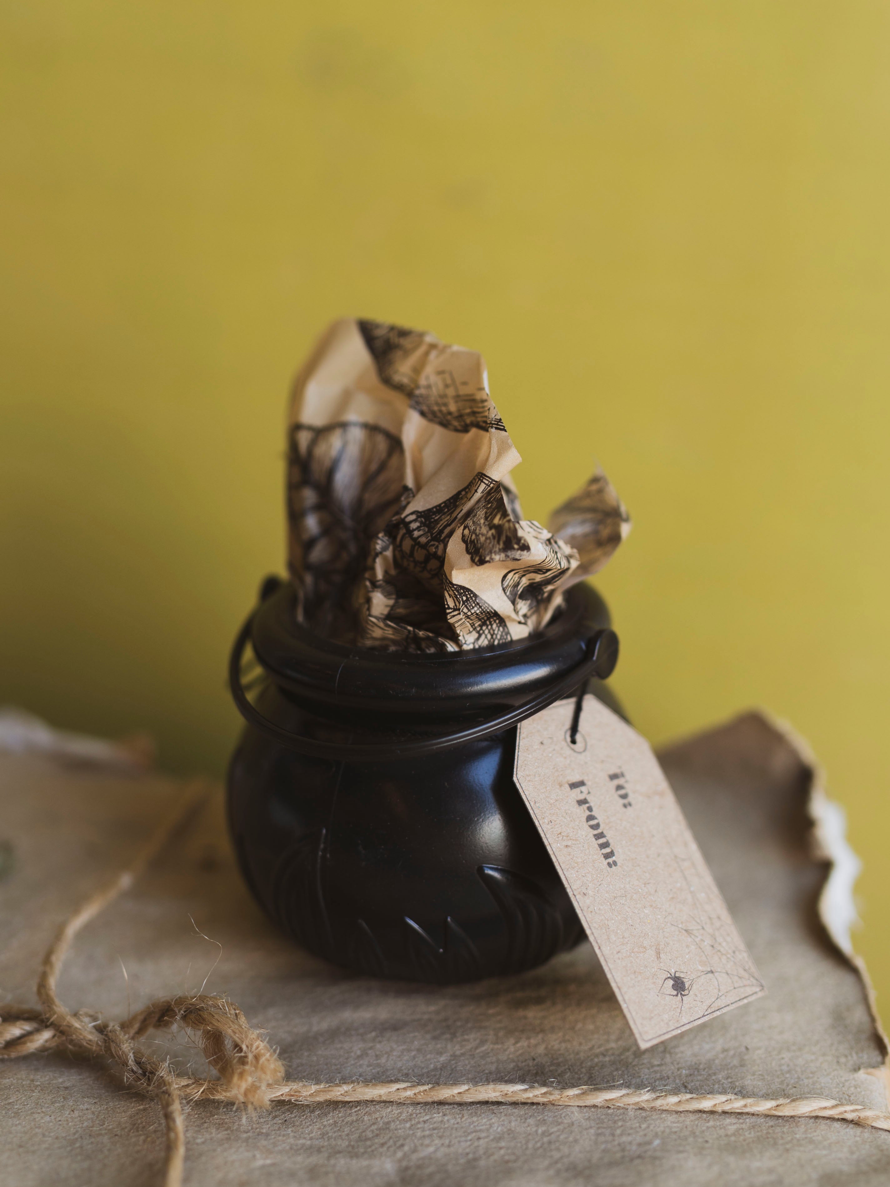 Mystery Crystal Cauldron, HD71