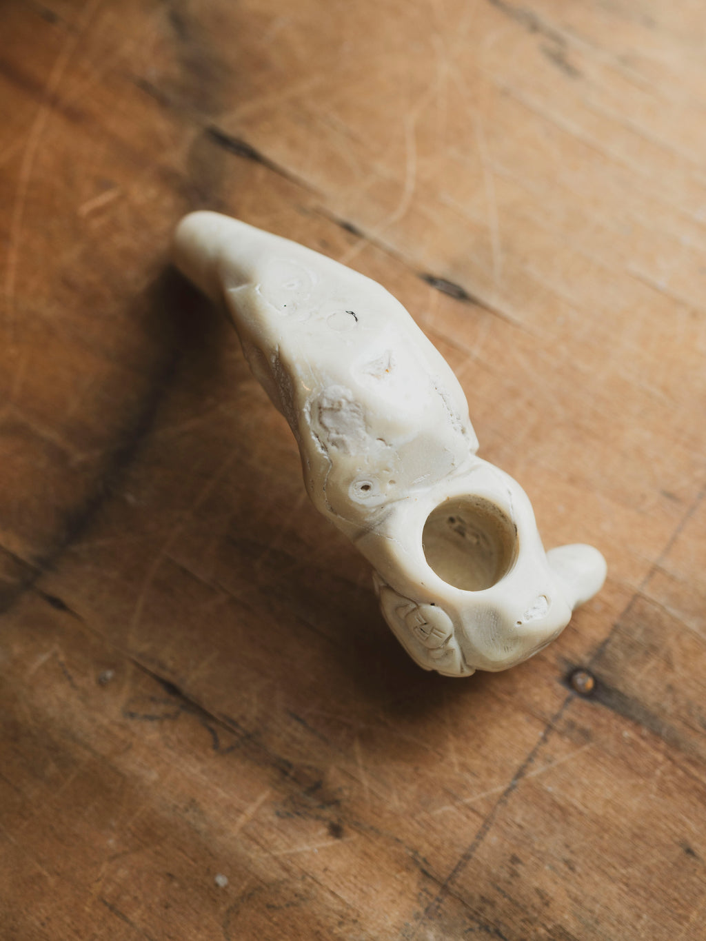 White Coral Pipe, NA17