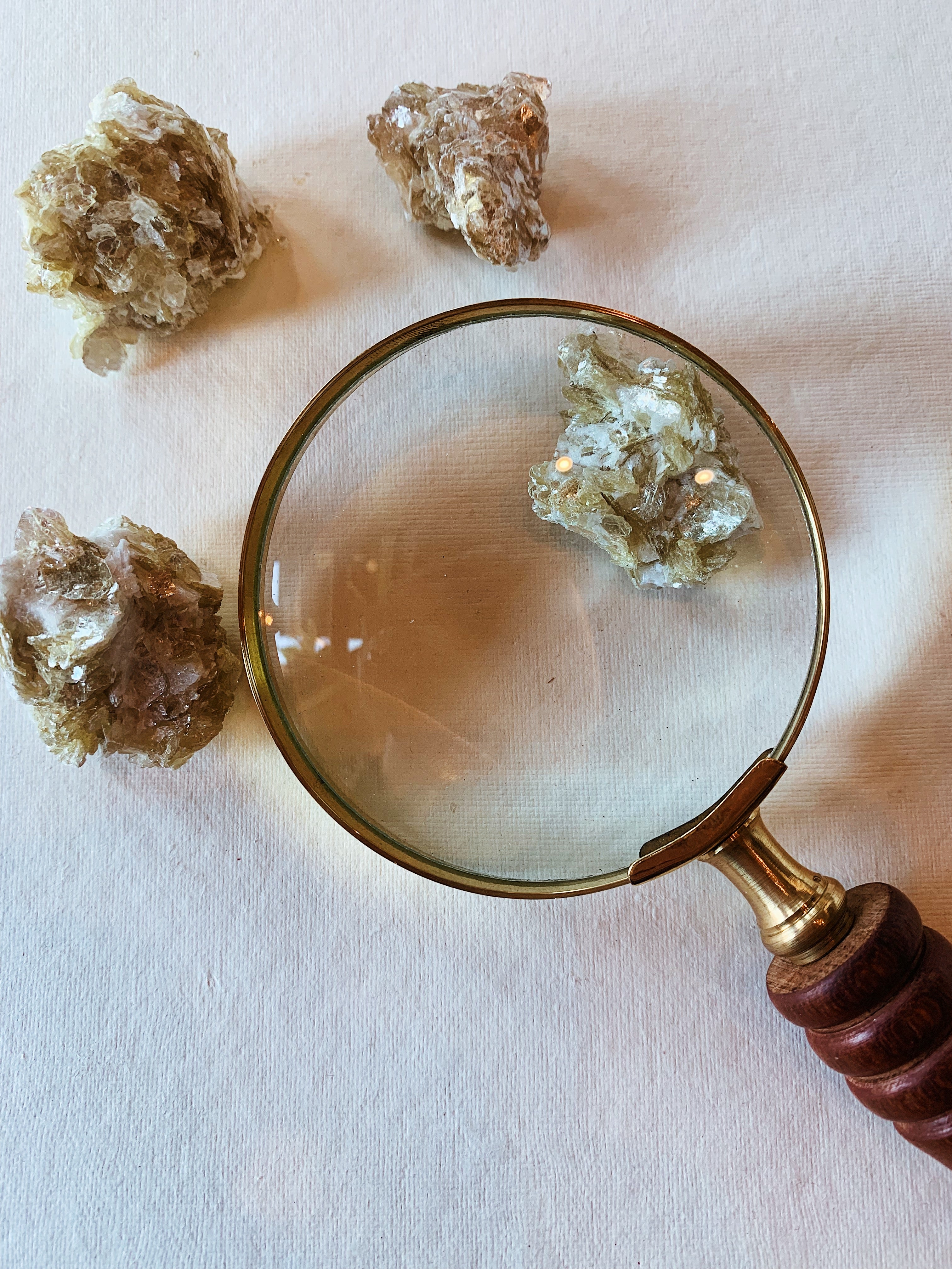Wood Handle Magnifying Glass, HD485